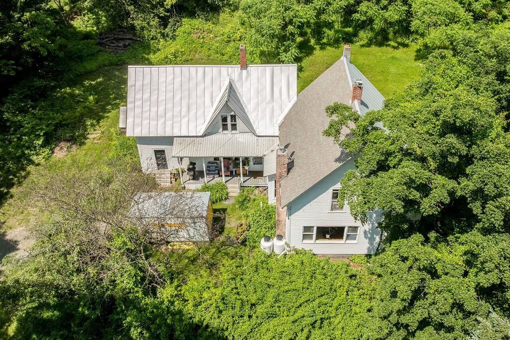 Property Photo: 5717 US Route 5 VT 05054