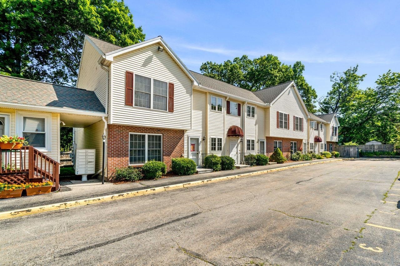 Property Photo:  66 Harbor Avenue  NH 03060 