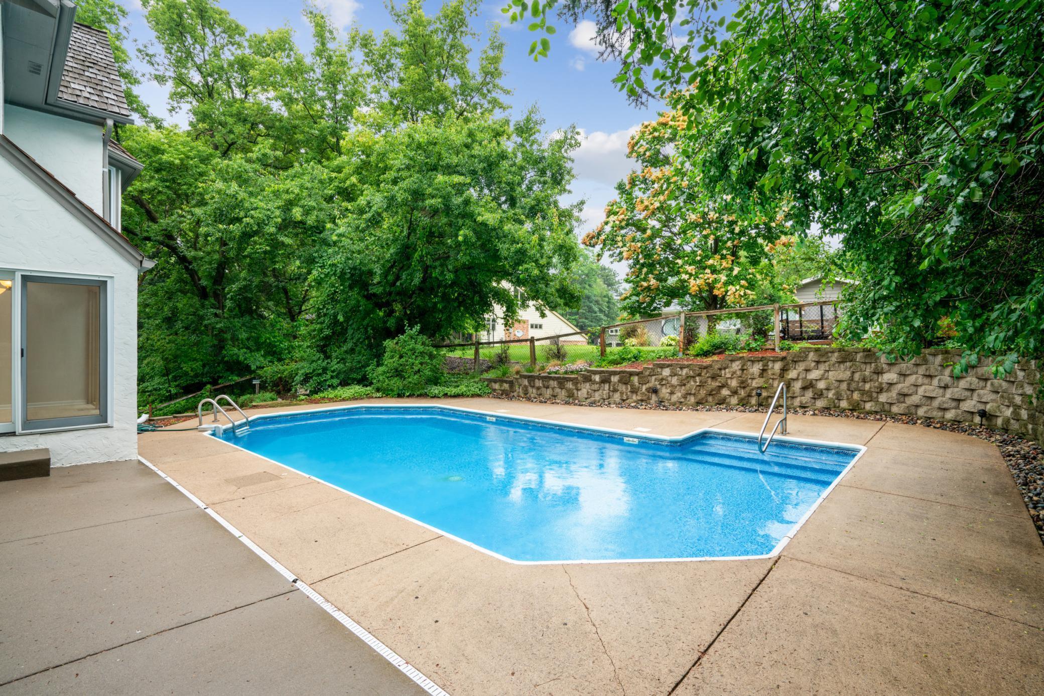 Property Photo: 7005 Valley View Road MN 55439