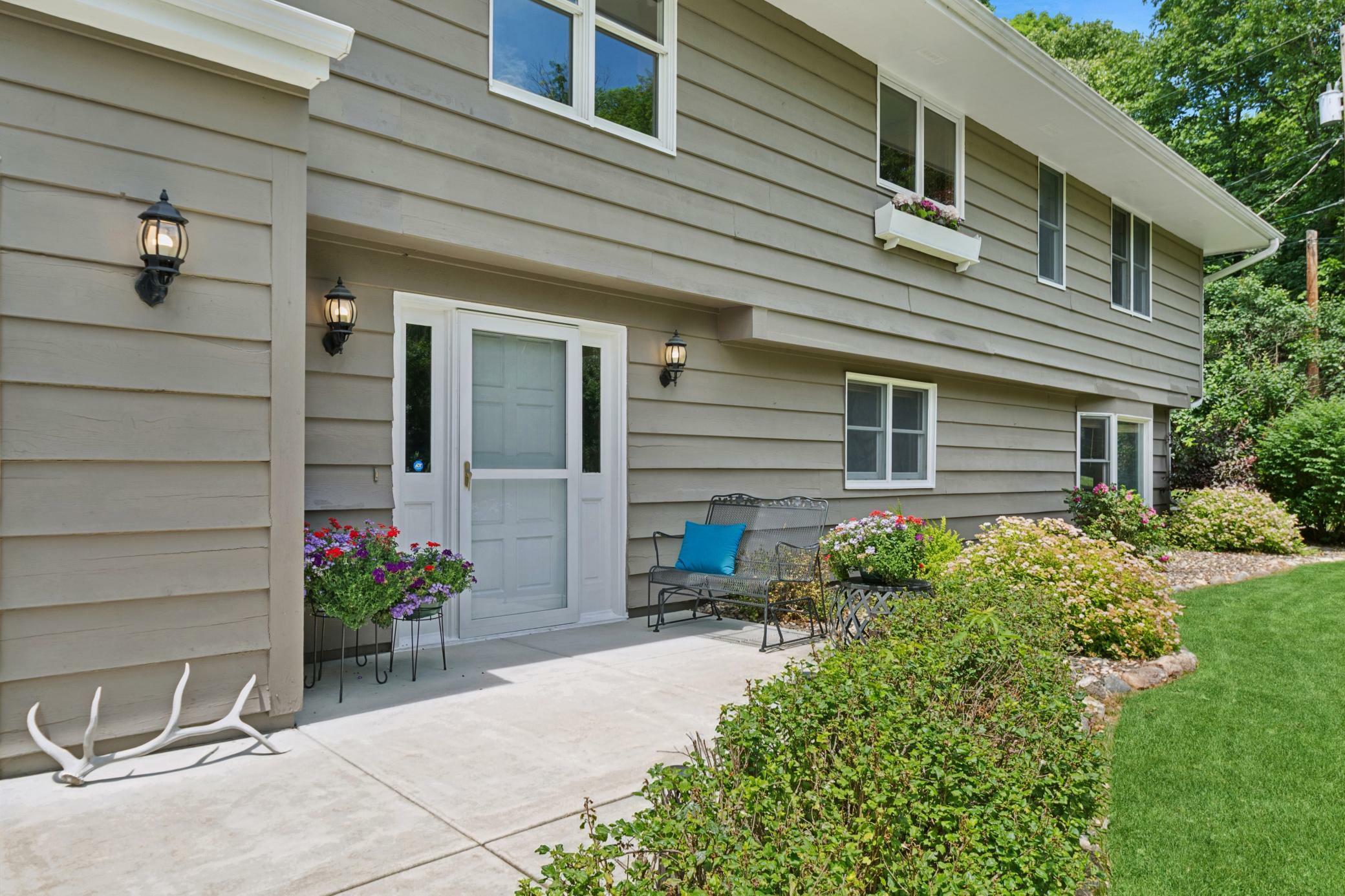 Property Photo:  4590 Merrywood Lane  MN 55331 