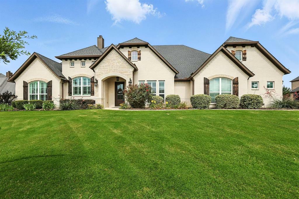 Property Photo: 2941 American Sparrow Drive TX 76065
