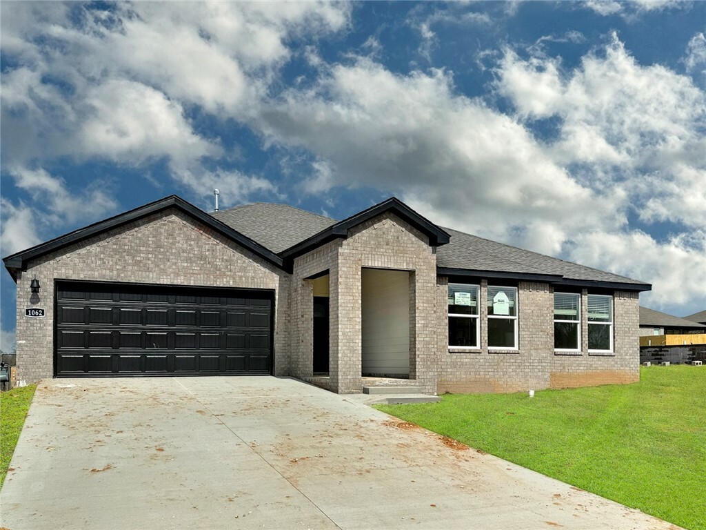 1031 Vista Drive  Prairie Grove AR 72753 photo