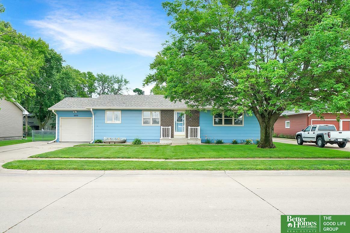 Property Photo: 1800 N Clarmar Avenue NE 68025