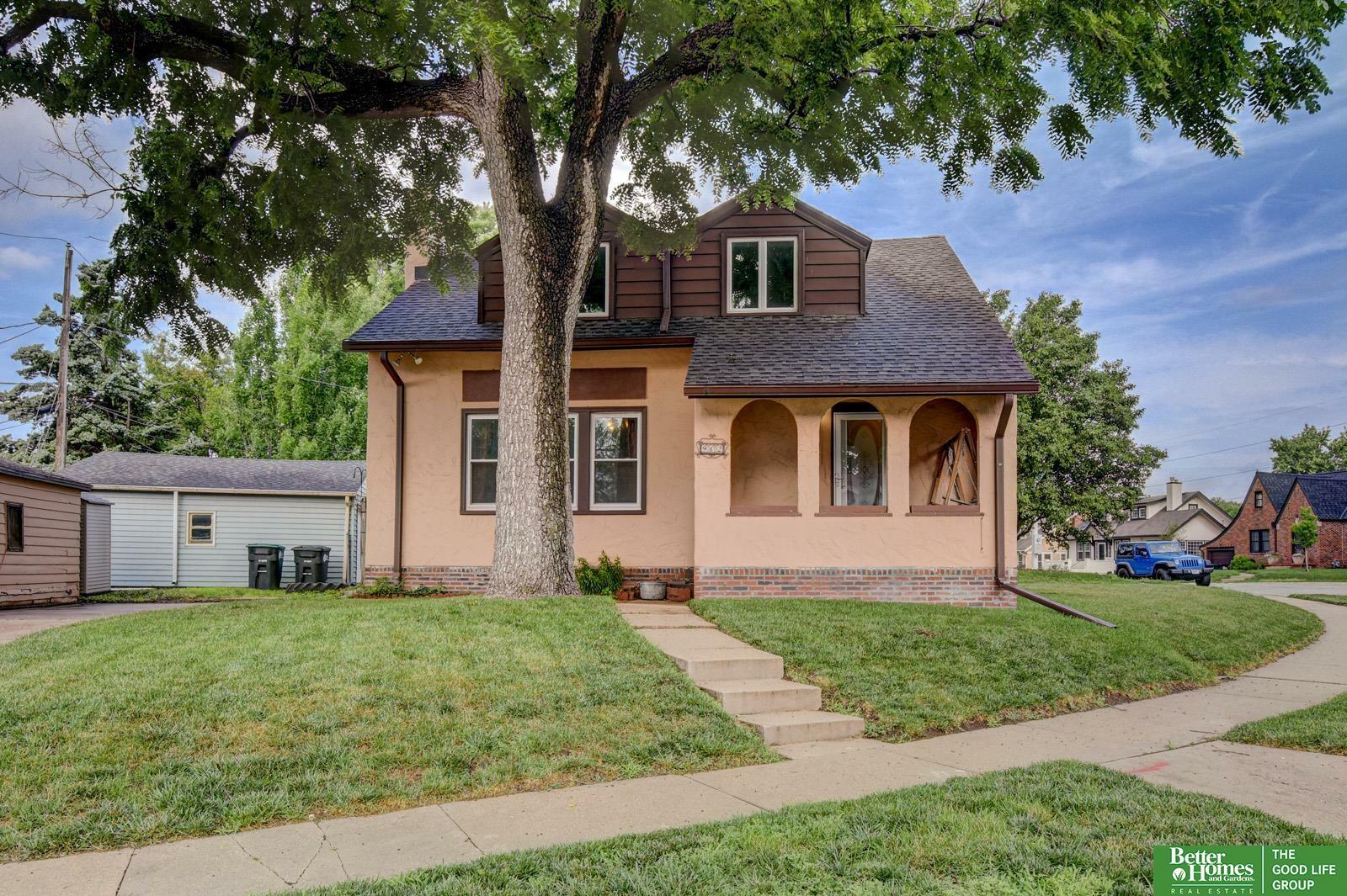 Property Photo: 902 S 57th Street NE 68106