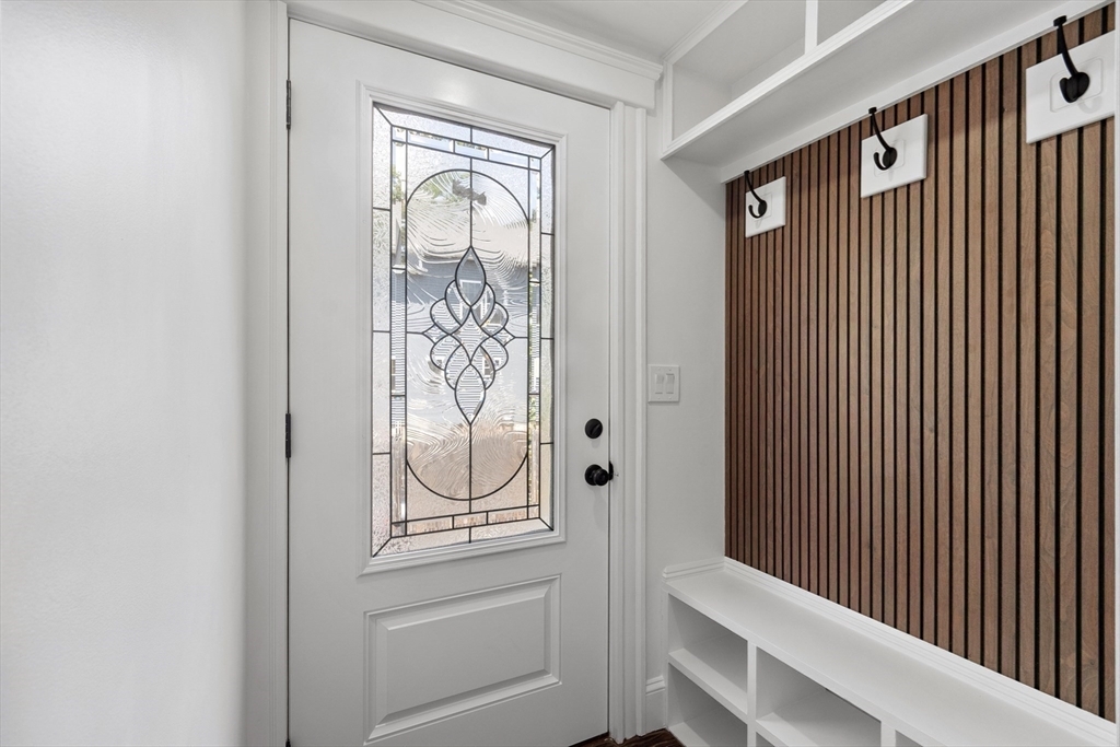 Property Photo:  15 Oak St  MA 01923 