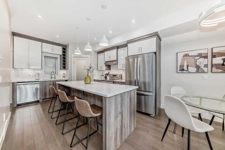 Property Photo: 301 5 Avenue NE AB T2E 0K9