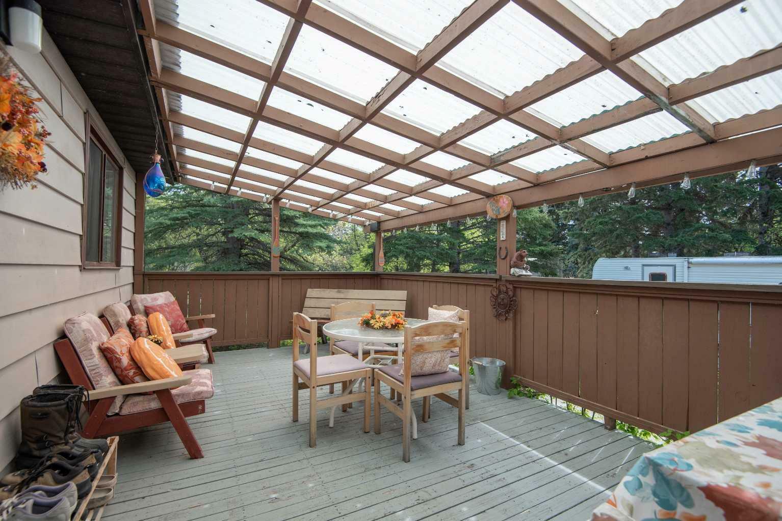 Property Photo: 12 Parkland Boulevard AB T0C 2J0