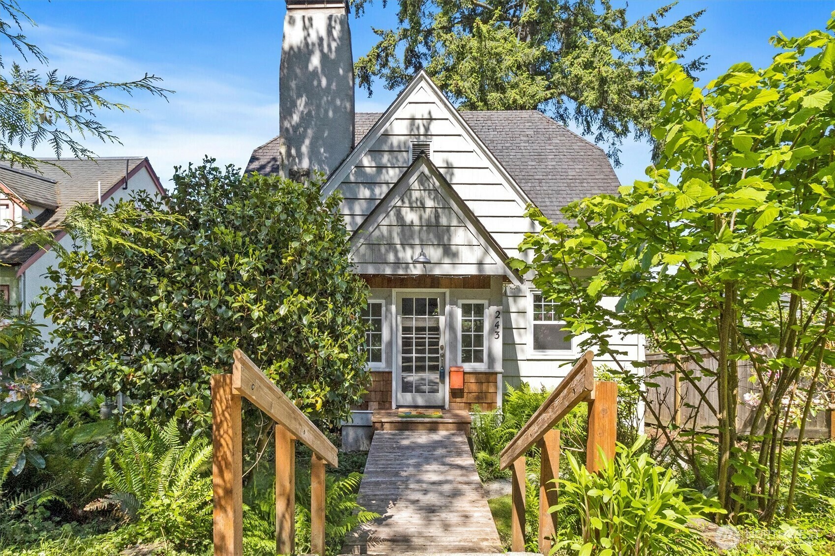243 N Garden Street  Bellingham WA 98225 photo
