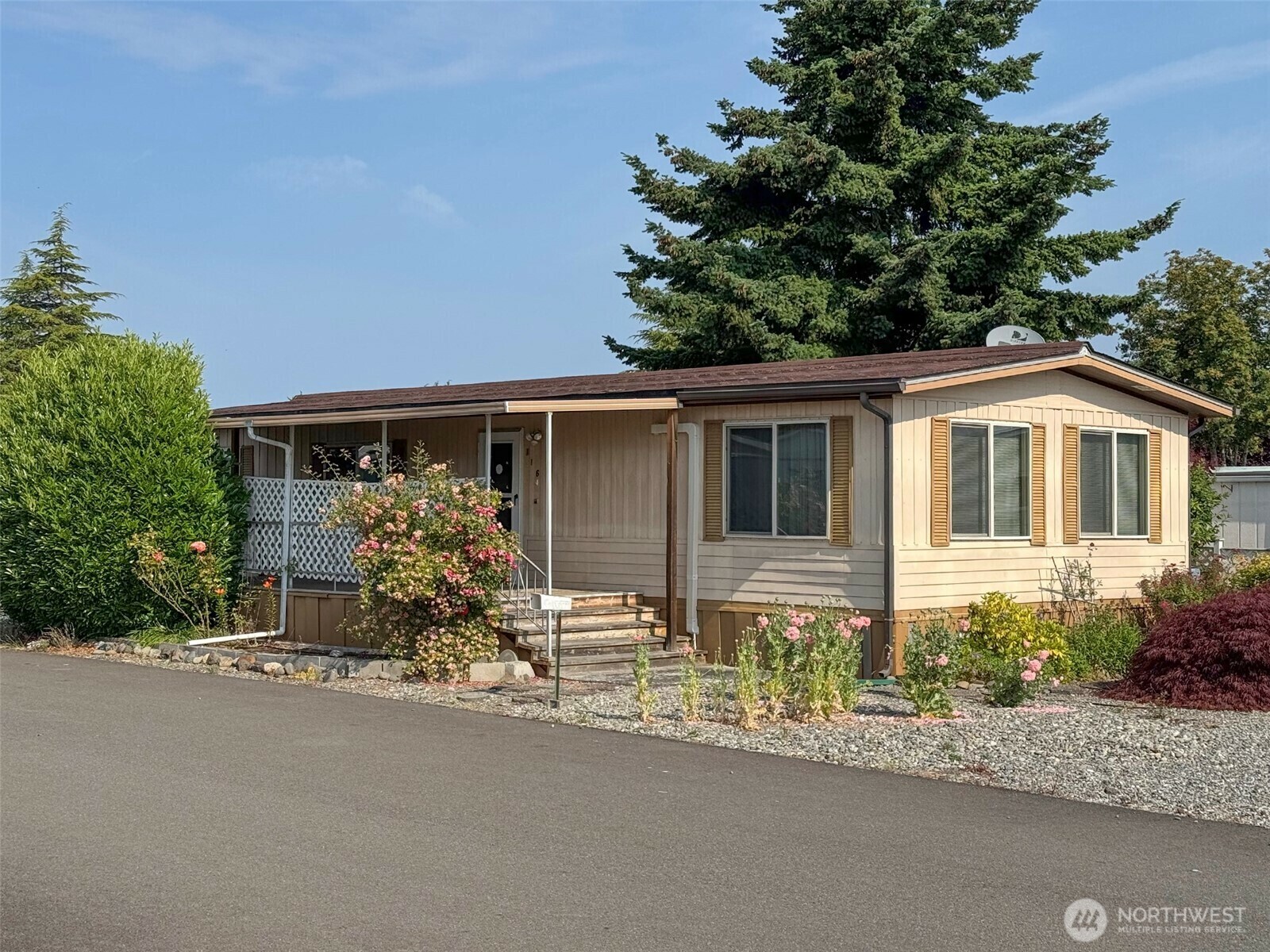 Property Photo: 610 W Spruce Street 116 WA 98382