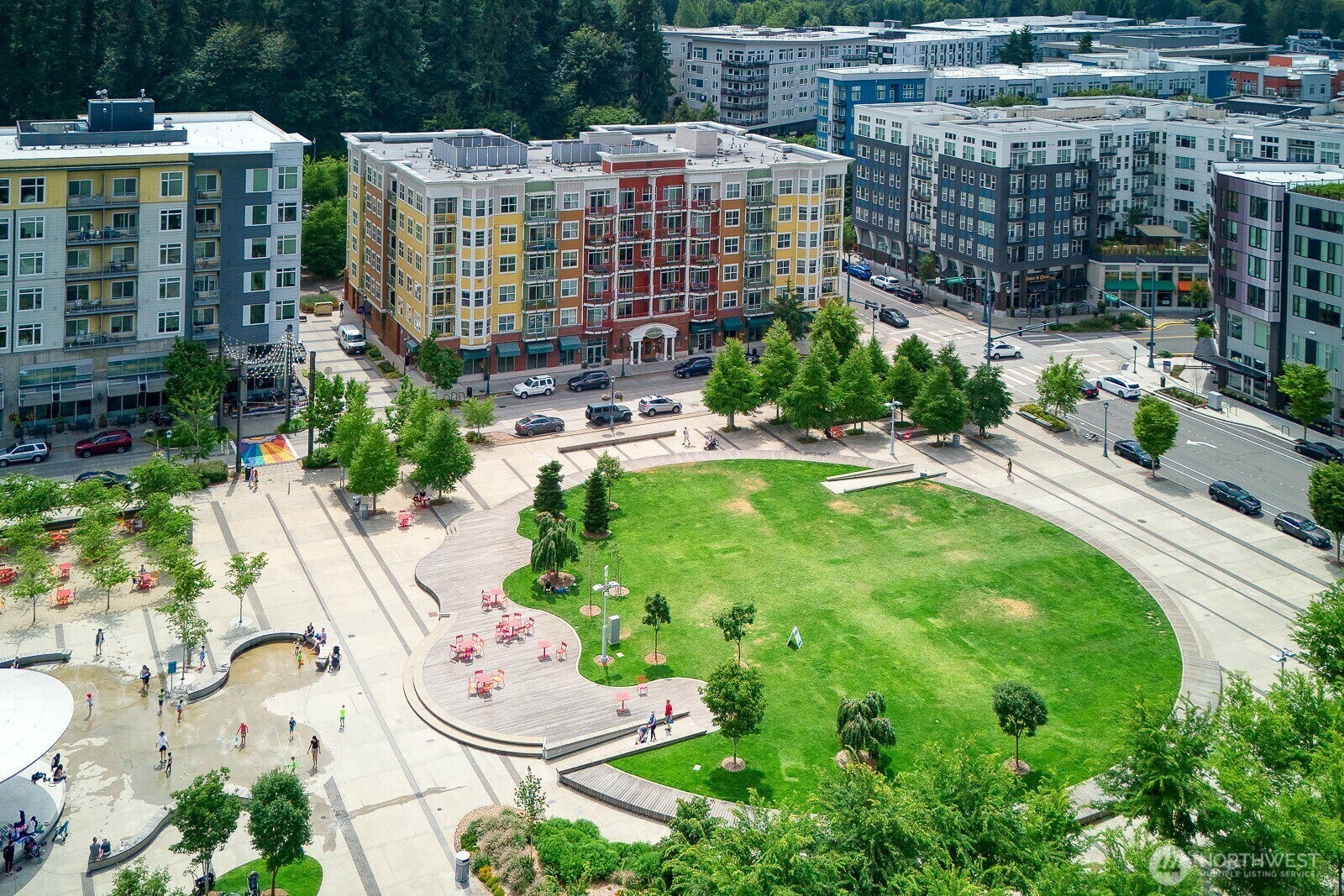 Property Photo: 16141 Cleveland Street 412 WA 98052