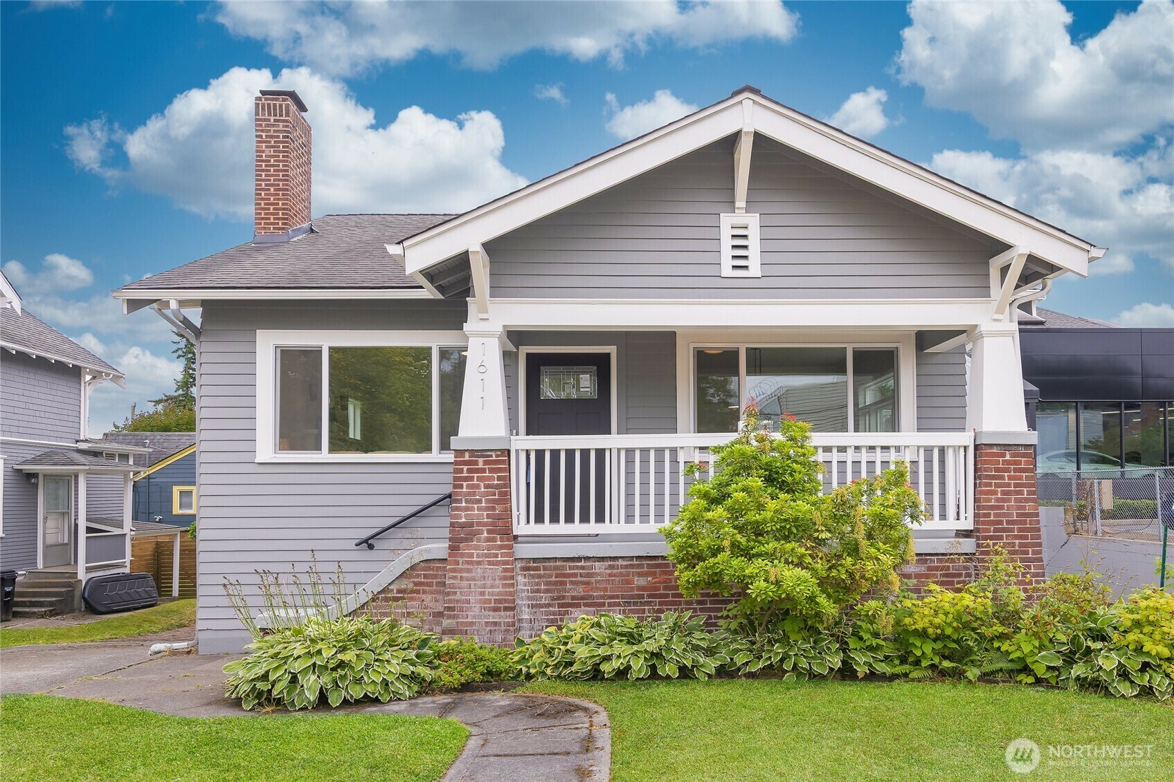 Property Photo: 1611 NE 82nd Street WA 98115