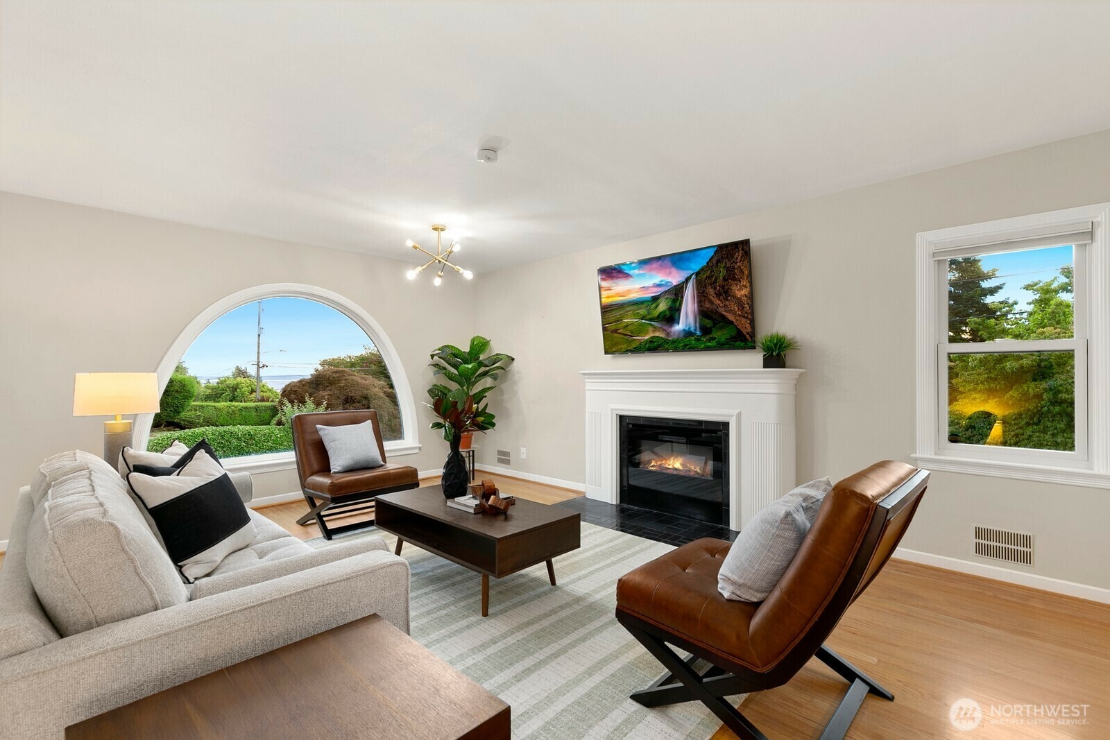Property Photo: 2802 29th Avenue W WA 98199