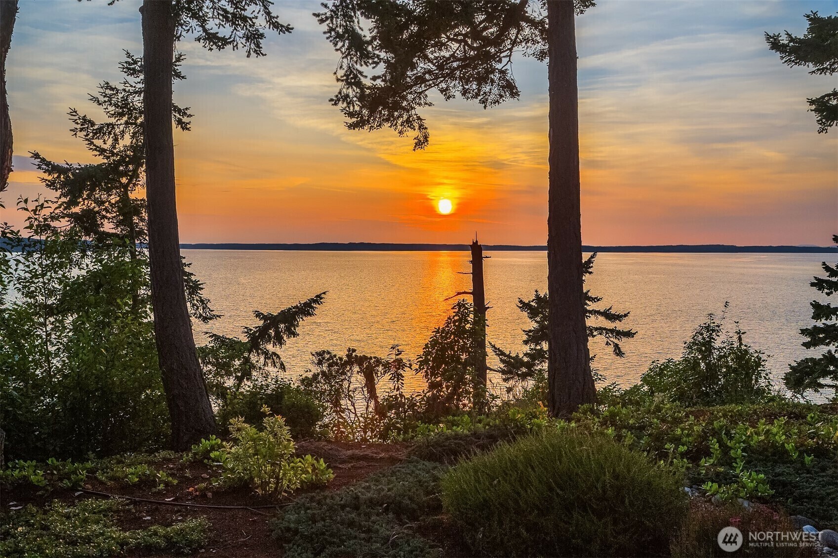 Property Photo: 2 Edgewater Drive WA 98282