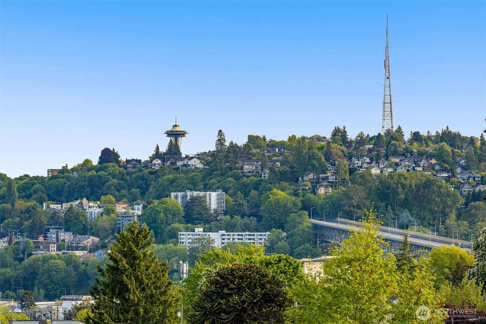 Property Photo: 1203 F N Allen Place WA 98103