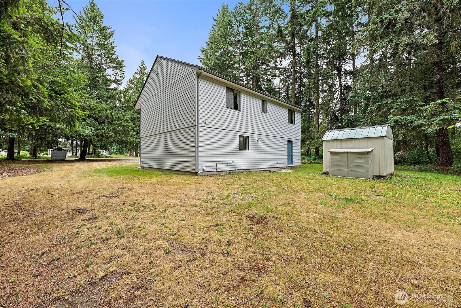 Property Photo:  21112  129th Avenue E  WA 98338 