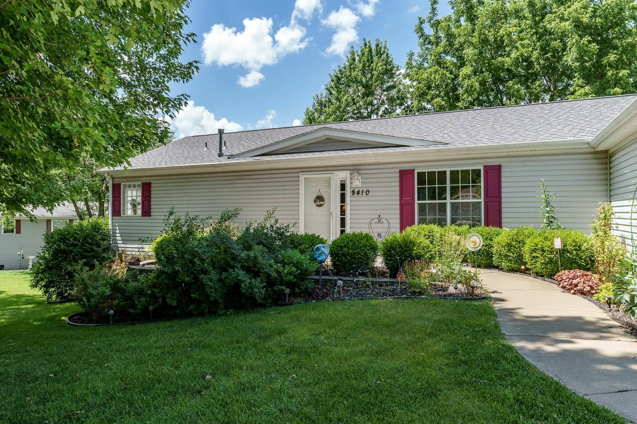 Property Photo: 8410 Hickory Tree Drive IL 61115