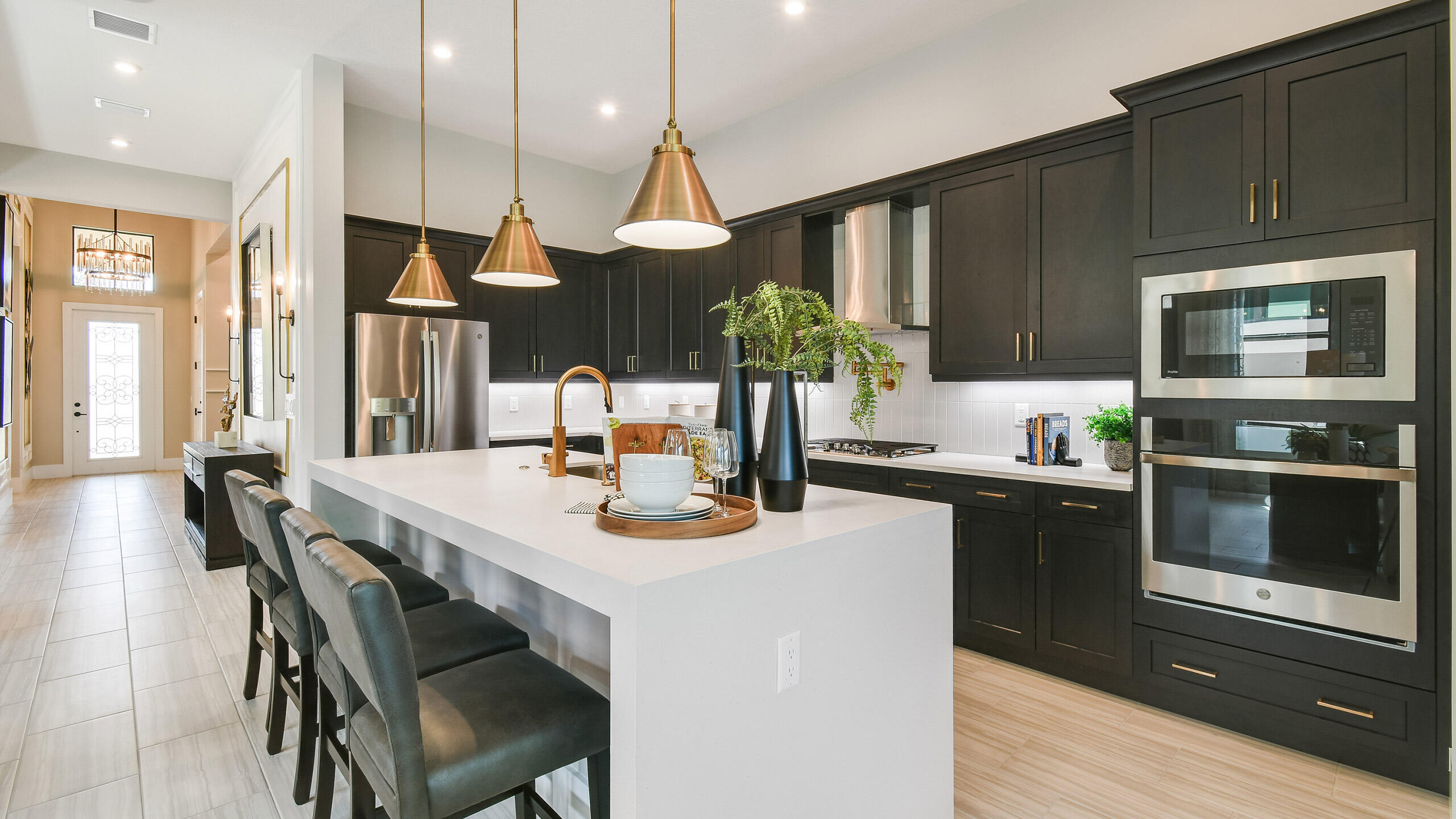 Property Photo: 2816 SE Ashfield Drive FL 34984
