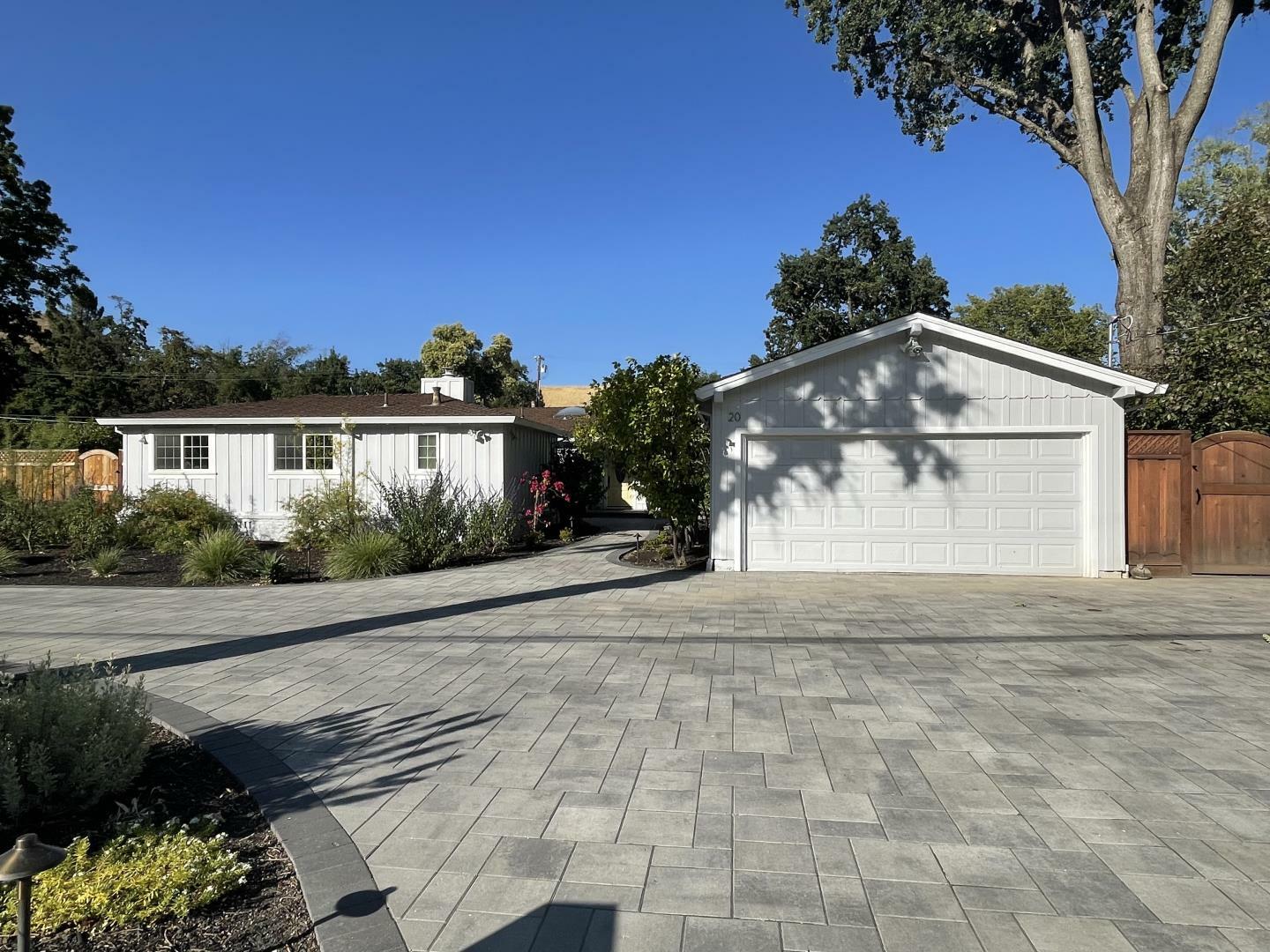 Property Photo:  20 Sara Lane  CA 94507 