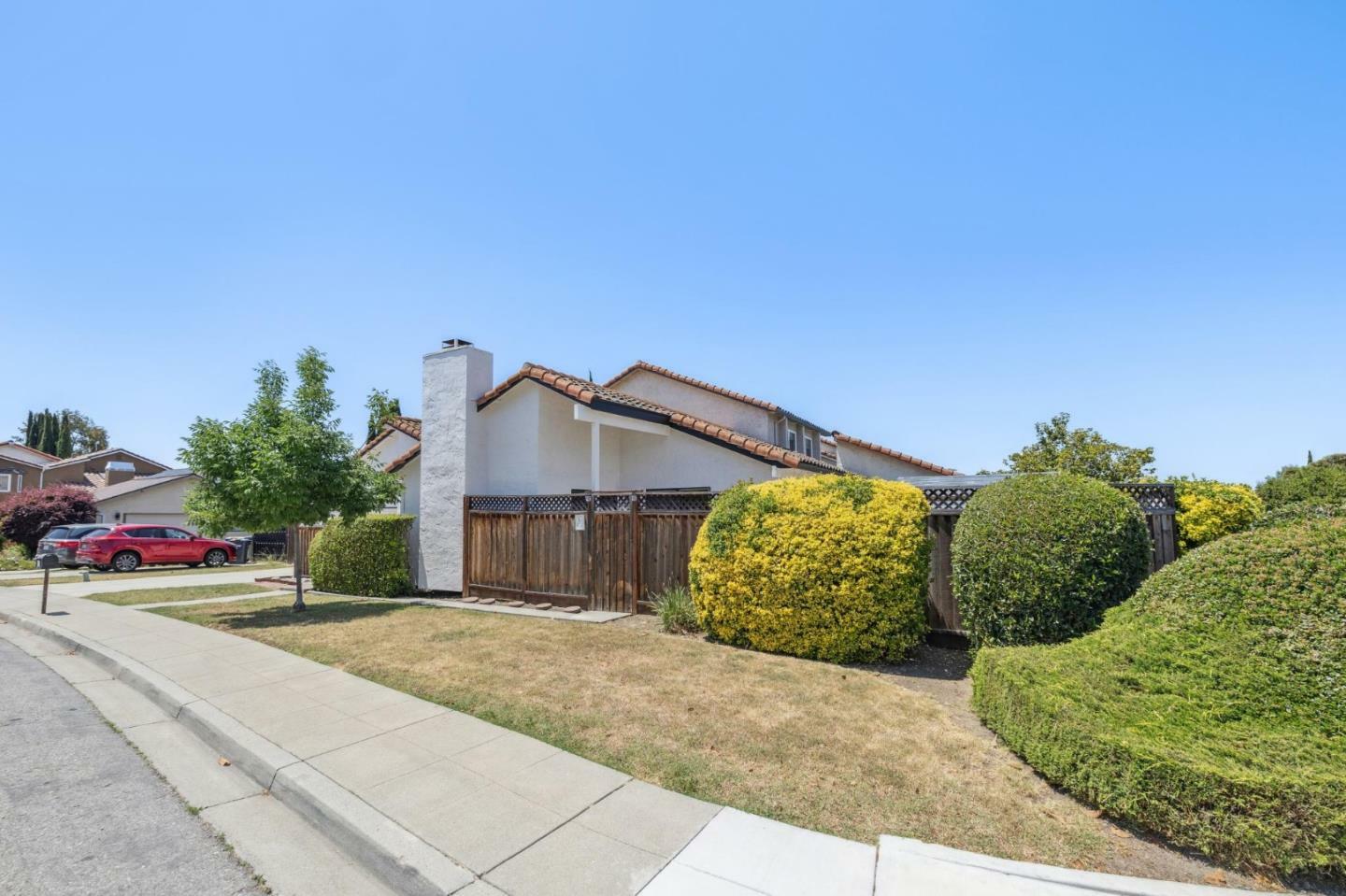 Property Photo:  1009 Courtland Avenue  CA 95035 