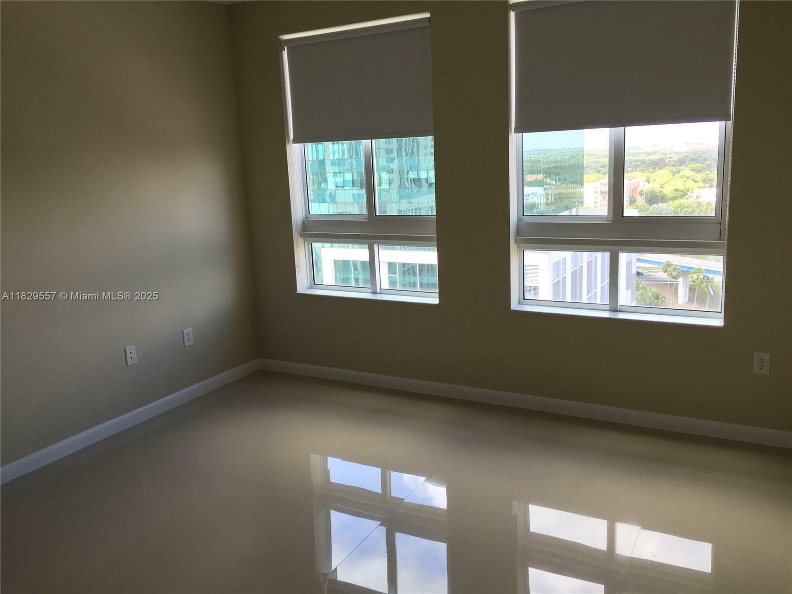 Property Photo: 7350 SW 89th St 1611S FL 33156