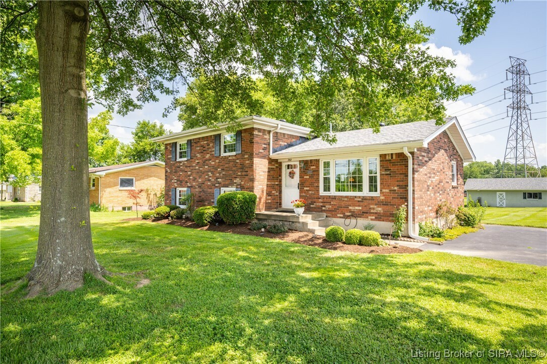 Property Photo: 3512 Holmans Lane IN 47130
