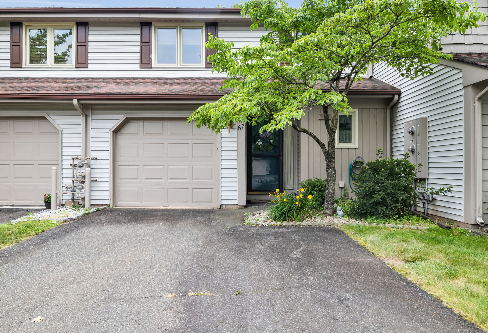 Property Photo: 67 Copper Beech Drive 67 CT 06067