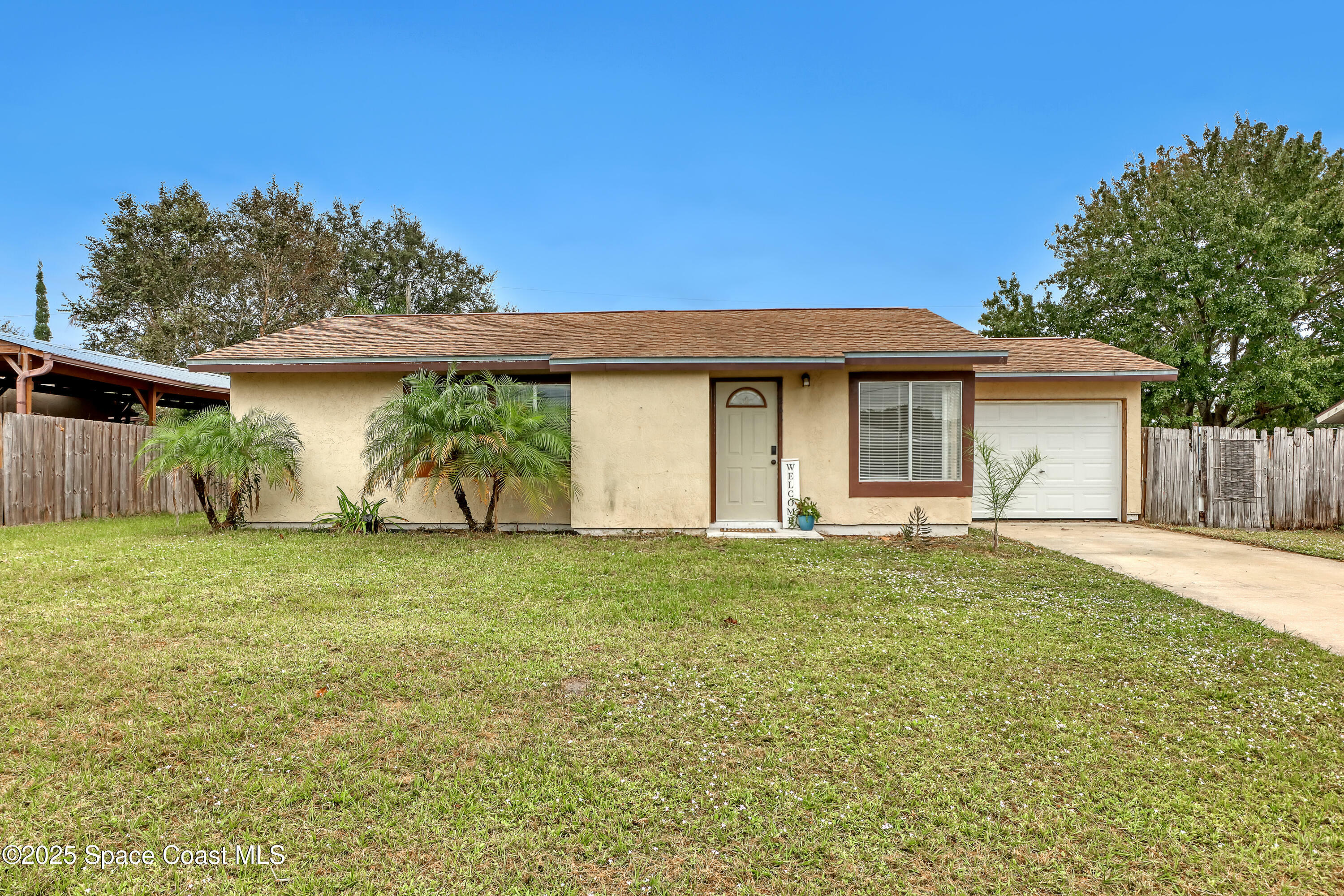Property Photo: 261 Chase Road FL 32927