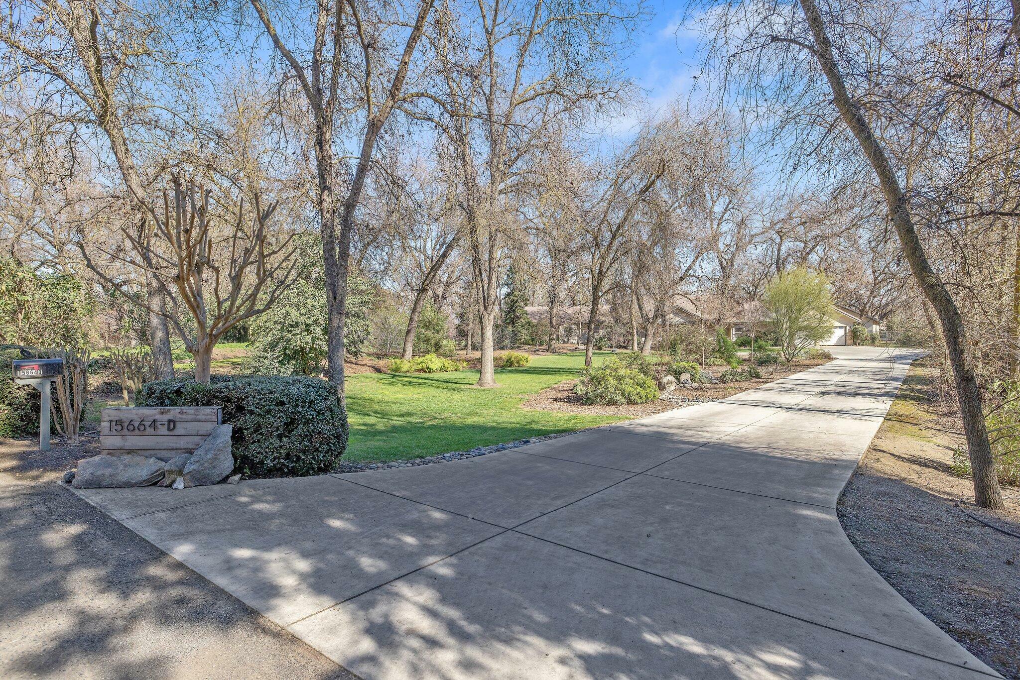 15664 Mills Drive D  Visalia CA 93292 photo