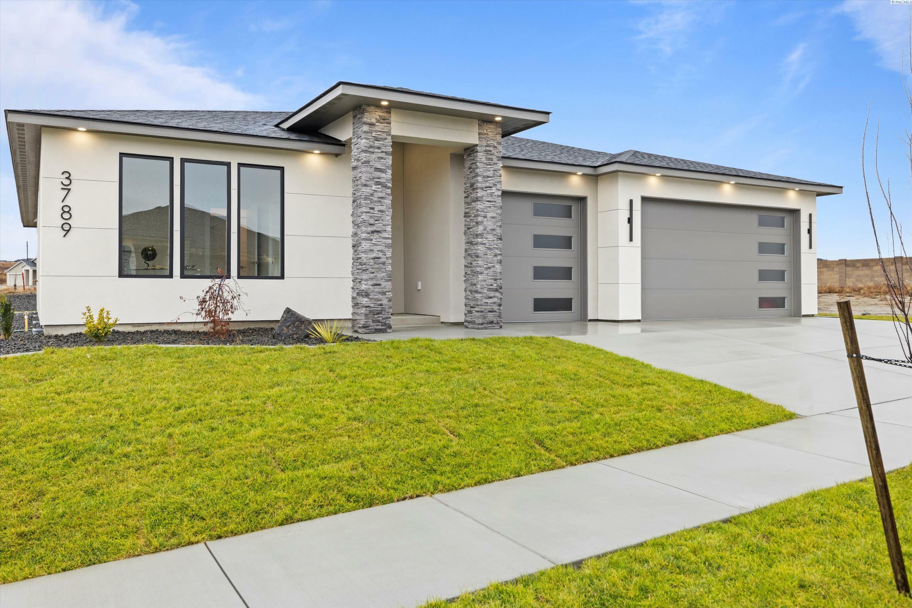 Property Photo: 3789 Boxberger WA 99352