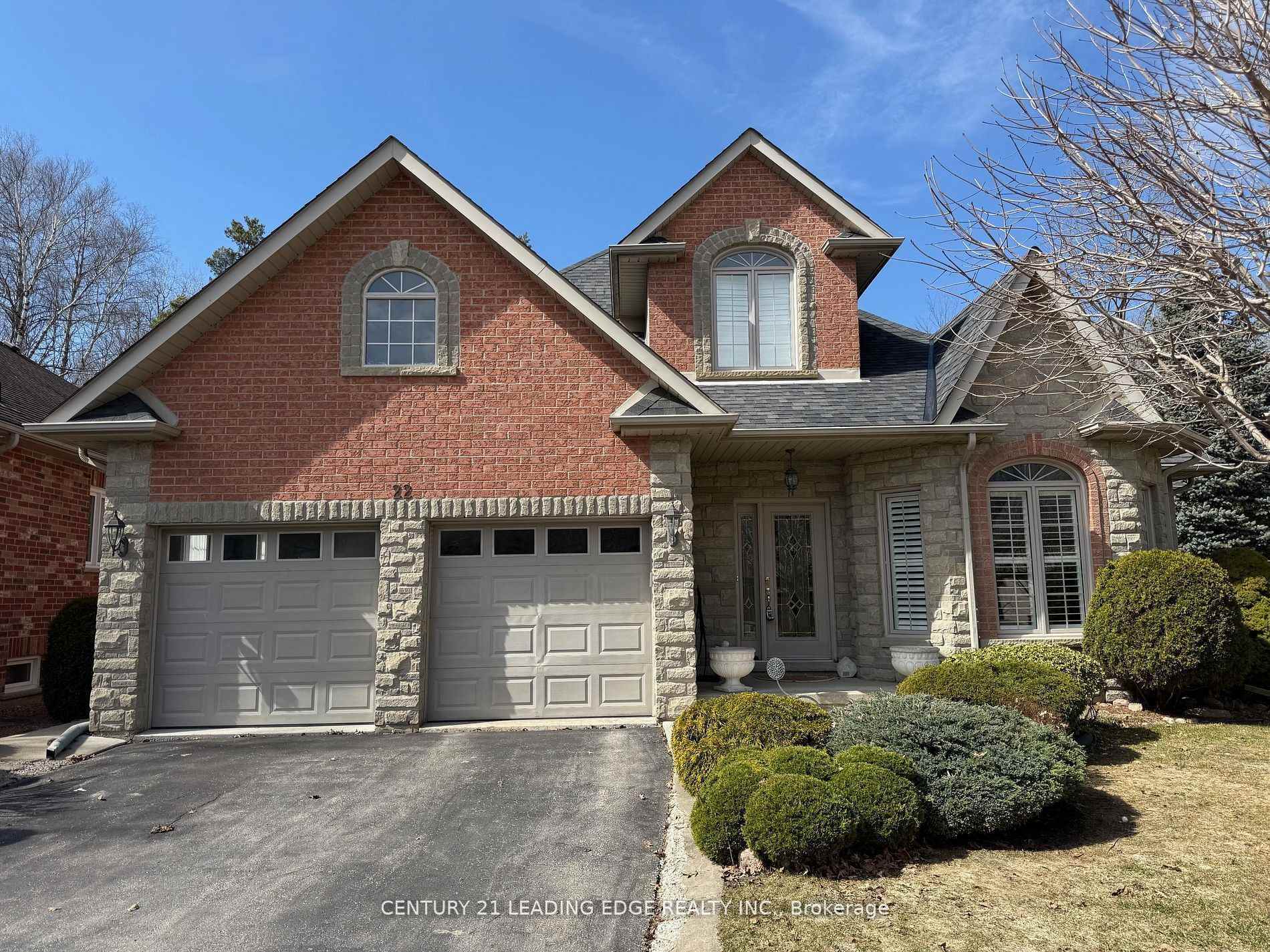 Photo de la propriété:  22 Putney Road  ON L7C 1R4 
