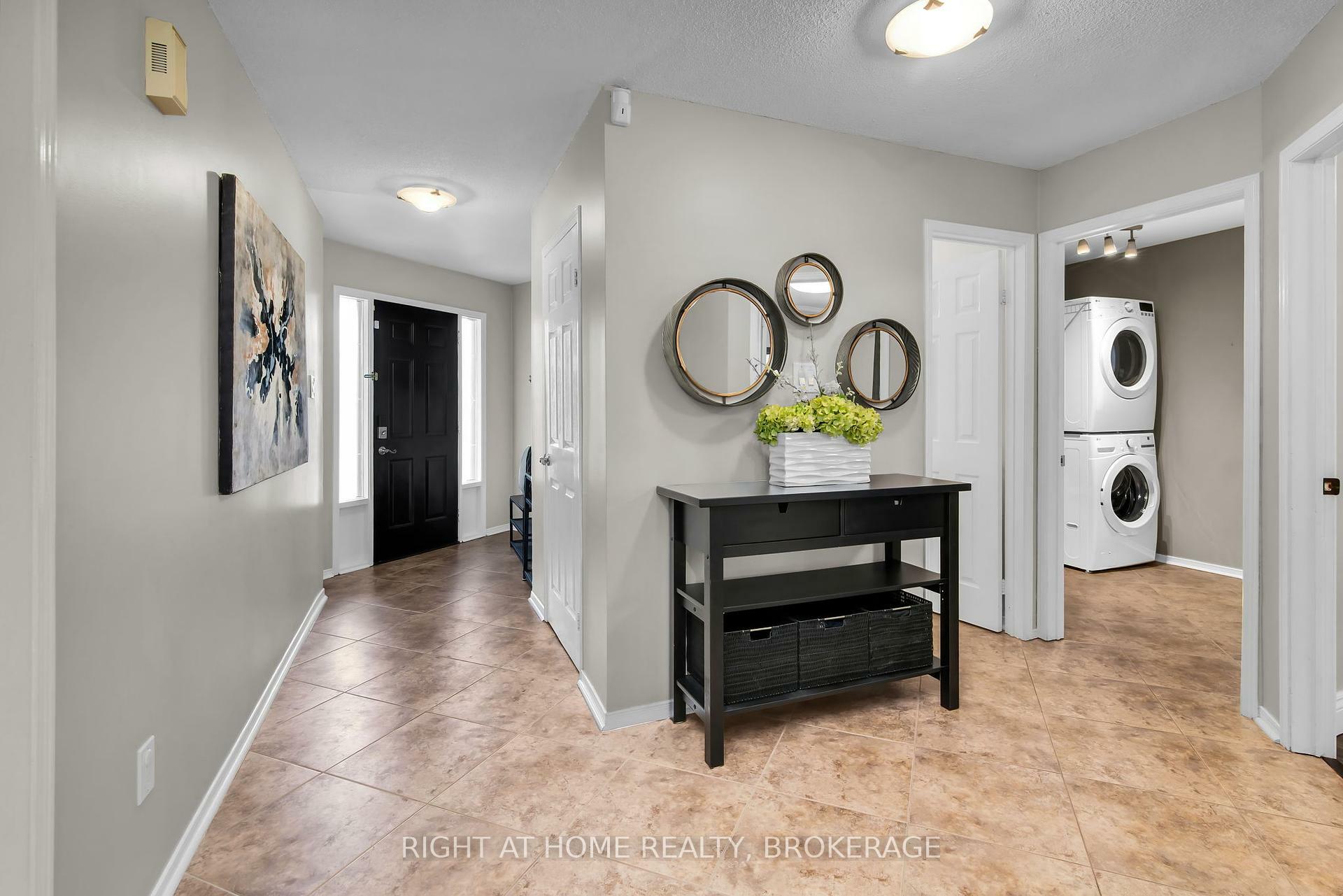 Property Photo: 10 Ennisclare Place ON L1R 1R9