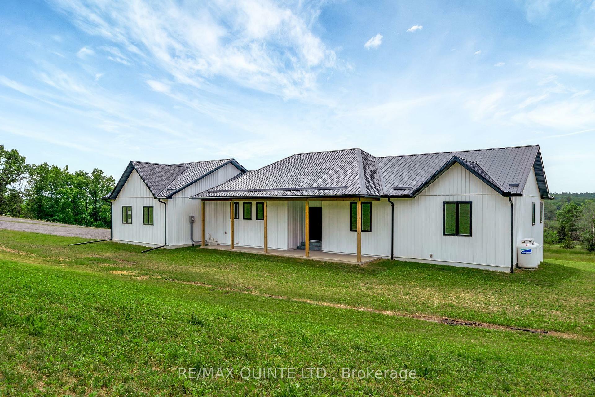 Property Photo: 171 Pine Hill Crescent ON K0K 3E0