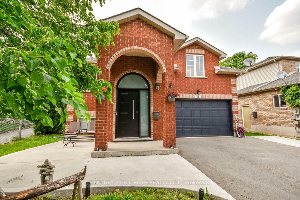 Photo de la propriété:  56 Monique Crescent  ON L4M 6Y4 