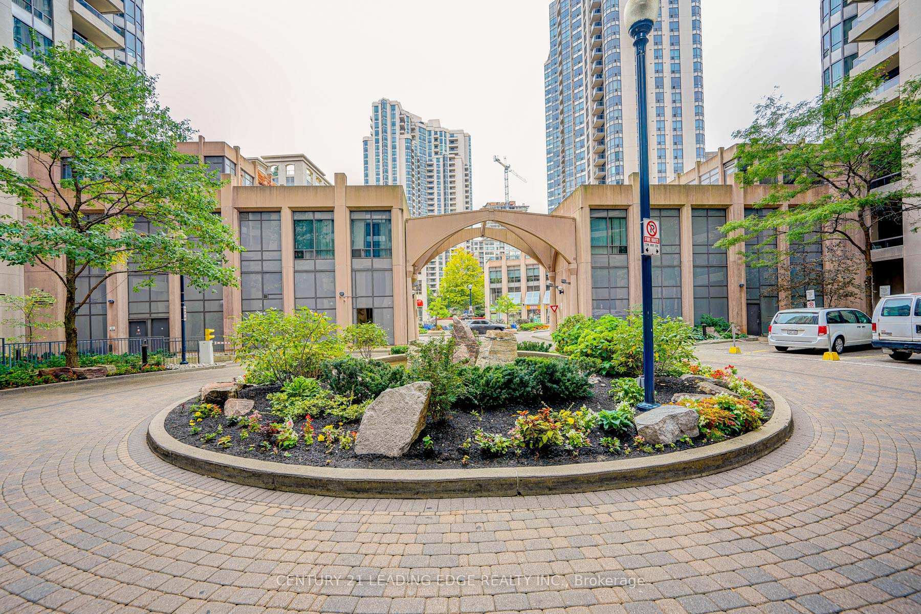 Property Photo:  15 Northtown Way 624  ON M2N 7A2 