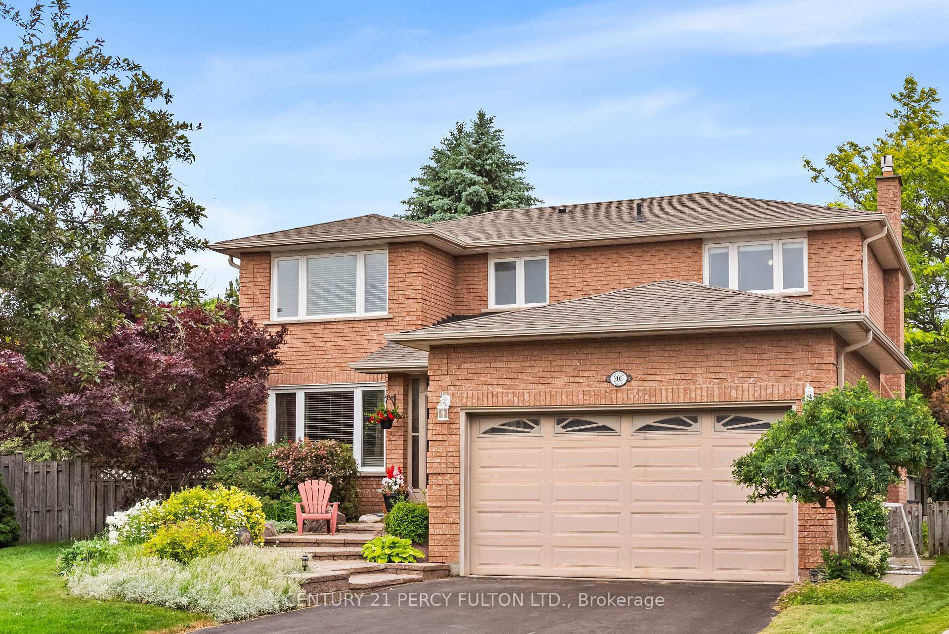 Property Photo: 205 Gabrielle Mews ON L4A 5A4