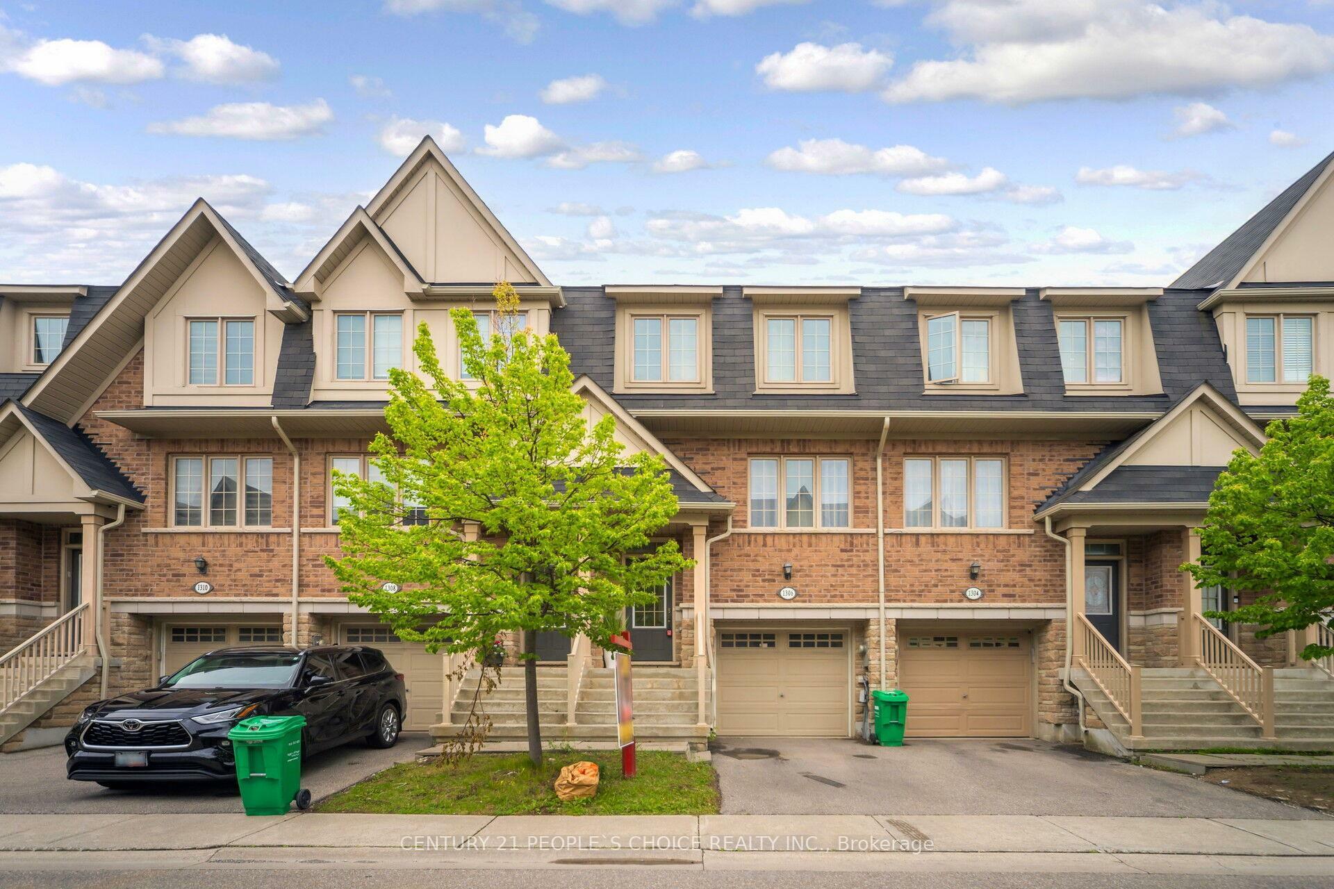 Property Photo: 1306 Granrock Crescent ON L5V 0E1