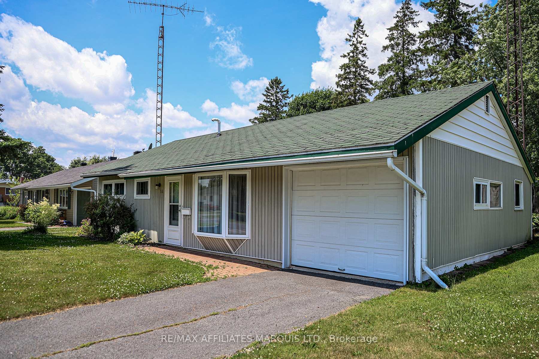 Property Photo: 56 Loyalist Street ON K0C 1X0