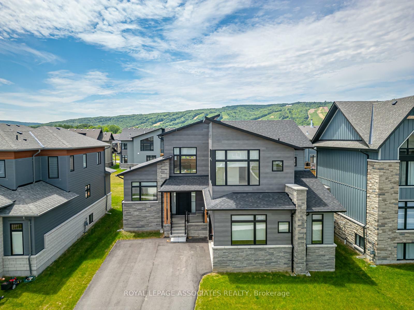 Property Photo: 111 Cattail Crescent ON L9Y 5J6