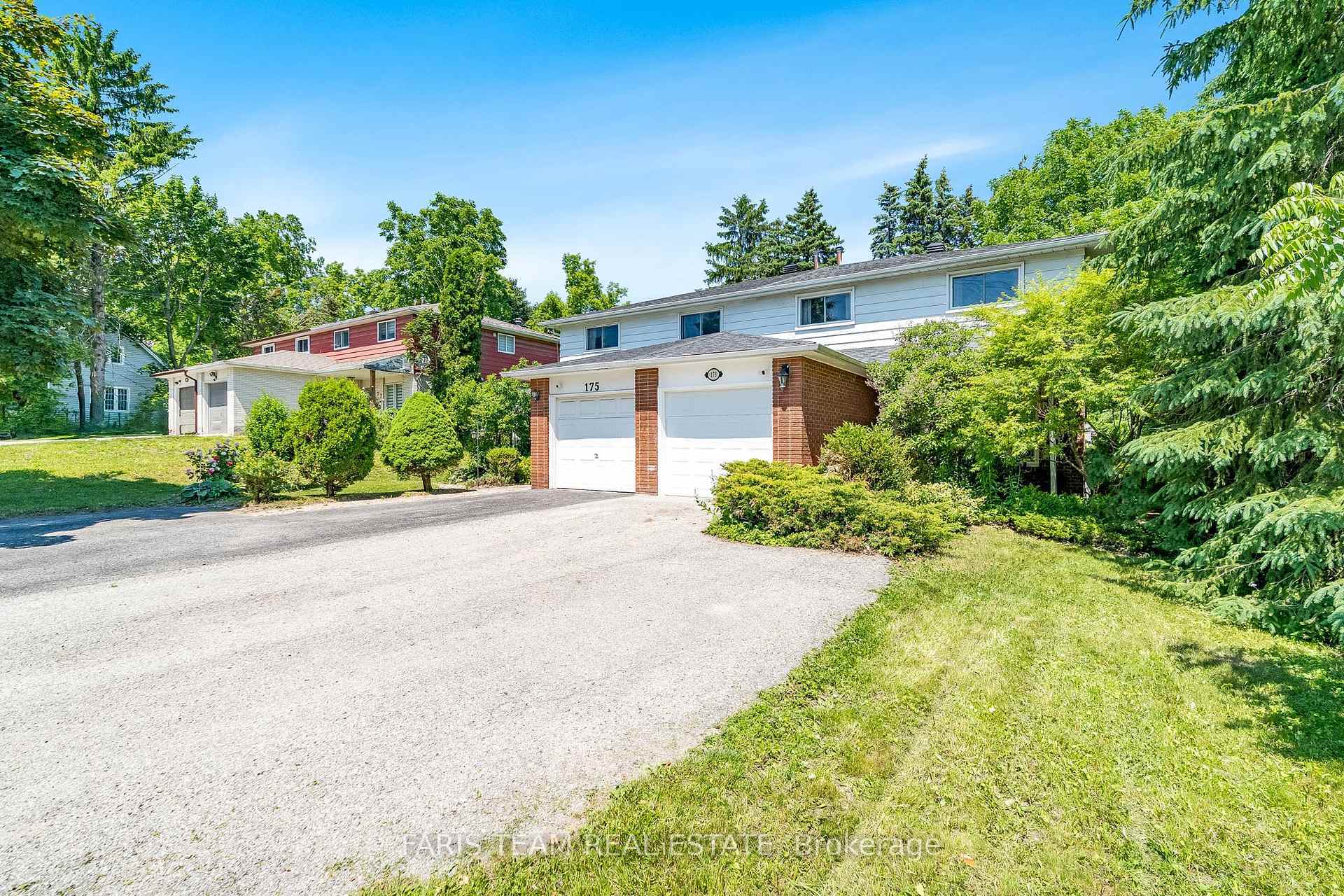 Property Photo: 173 Toronto Street ON L4N 1V6