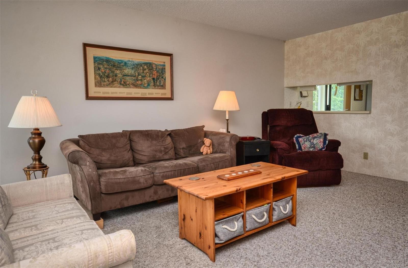Property Photo: 3260 Quadra St 408 BC V8X 1G2