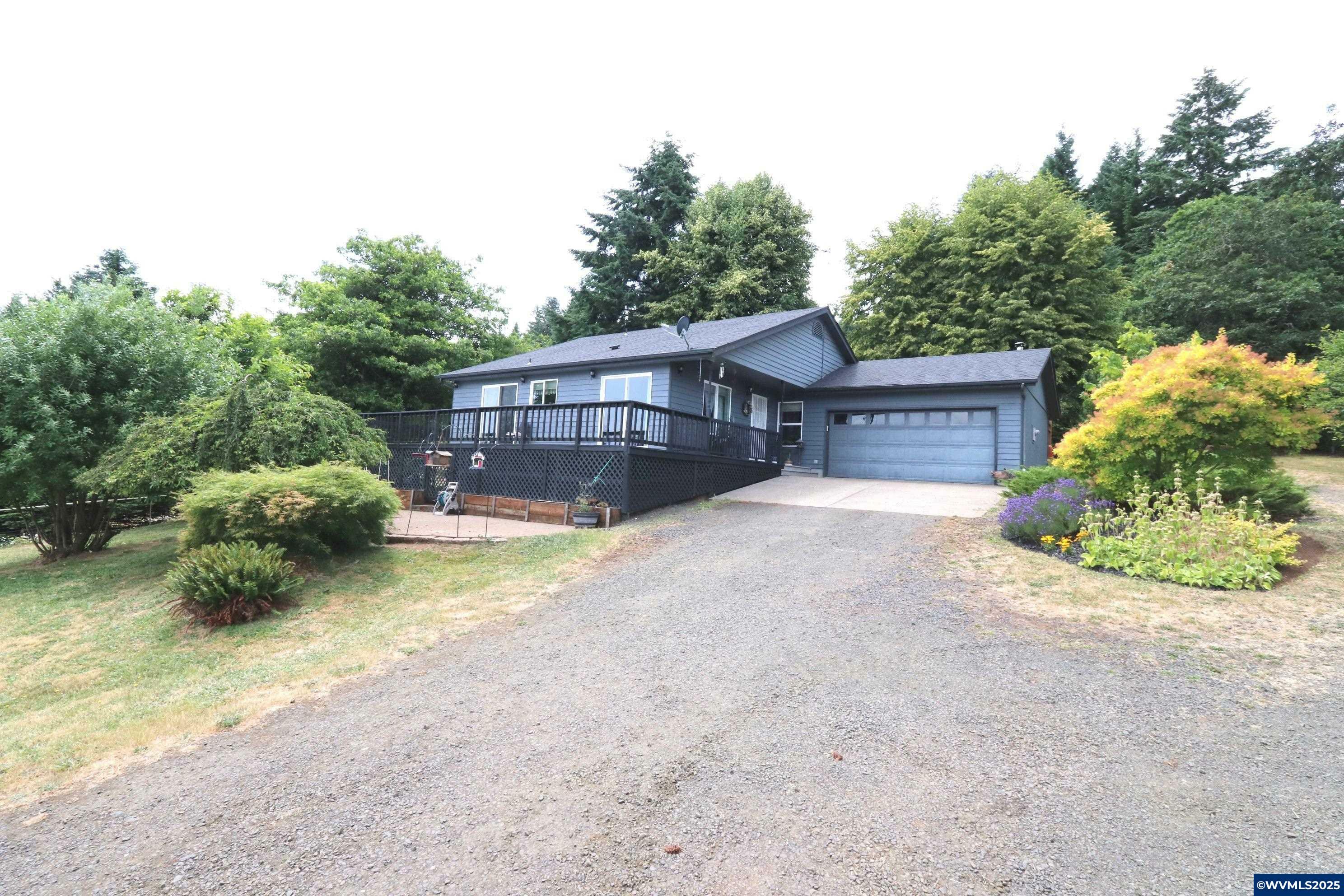 Property Photo: 3345 Sample Rd OR 97344