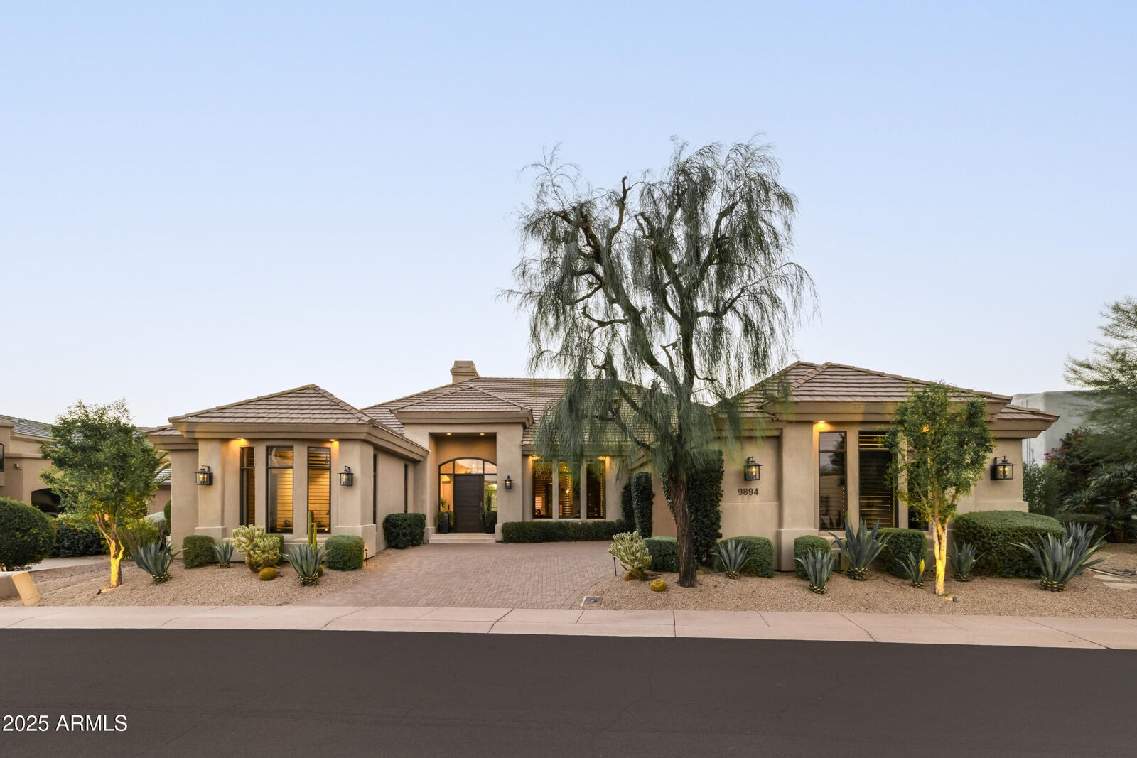 Property Photo:  9894 N 79th Place  AZ 85258 