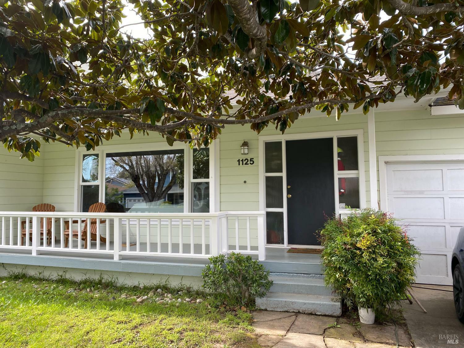 Property Photo:  1125 East Court  CA 94945 