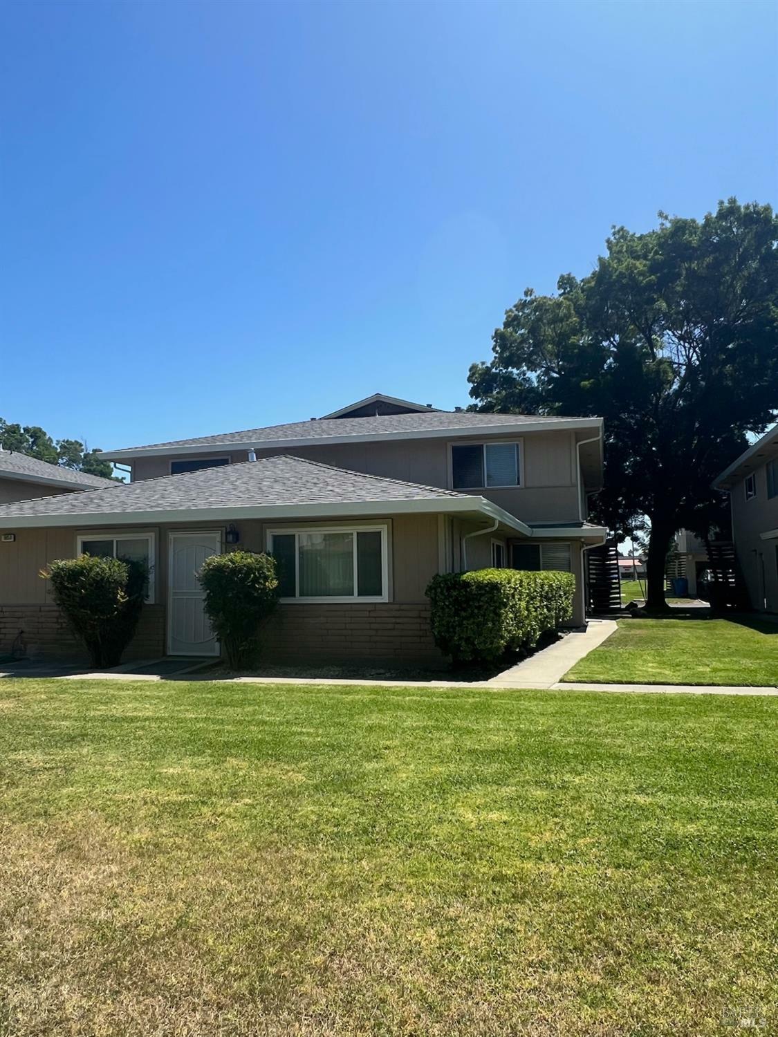 Property Photo:  1950 Duxburry Lane 2  CA 95687 