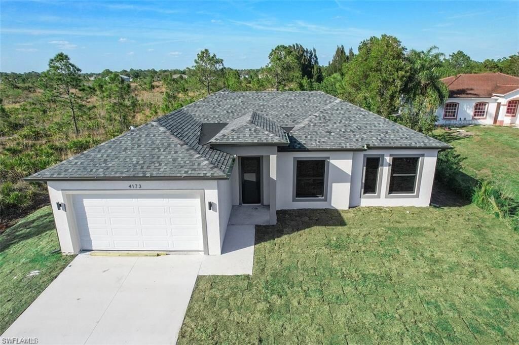 Property Photo:  4122 10th Ave SE  FL 34117 