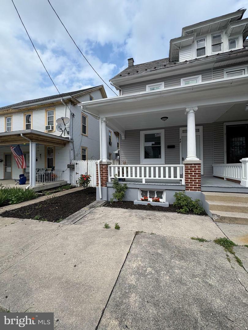 40 N Grant Street  Palmyra PA 17078 photo