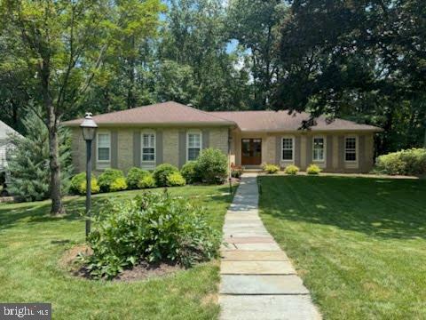 Property Photo:  8800 Lynnhurst Drive  VA 22031 