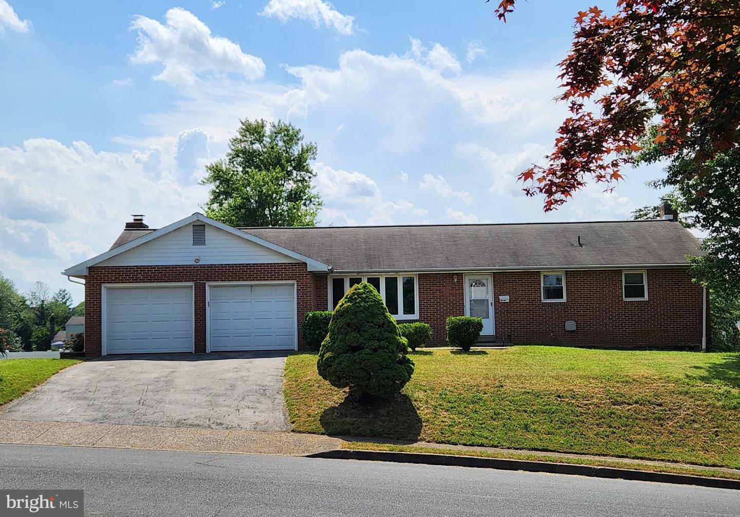 52 Thornwood Road  Harrisburg PA 17112 photo