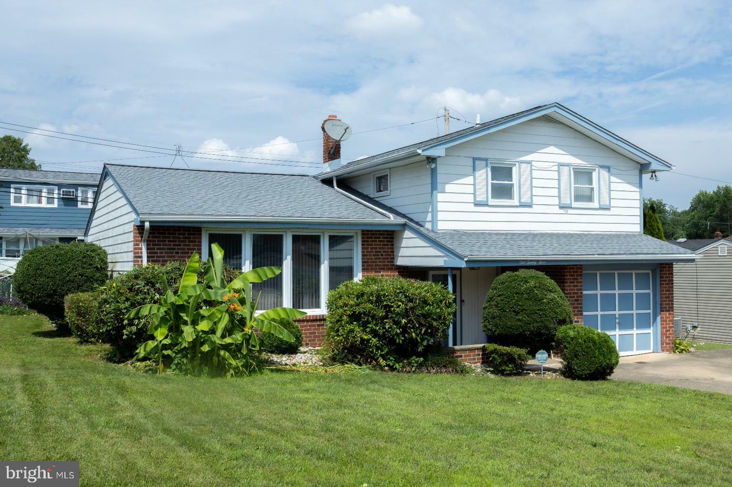 123 Pocasset Road  Philadelphia PA 19115 photo
