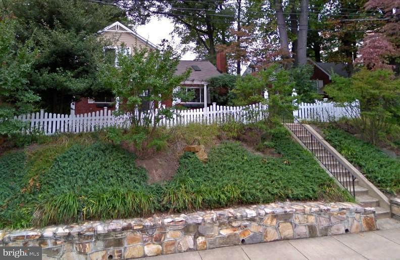 1518 N Edison Street  Arlington VA 22205 photo